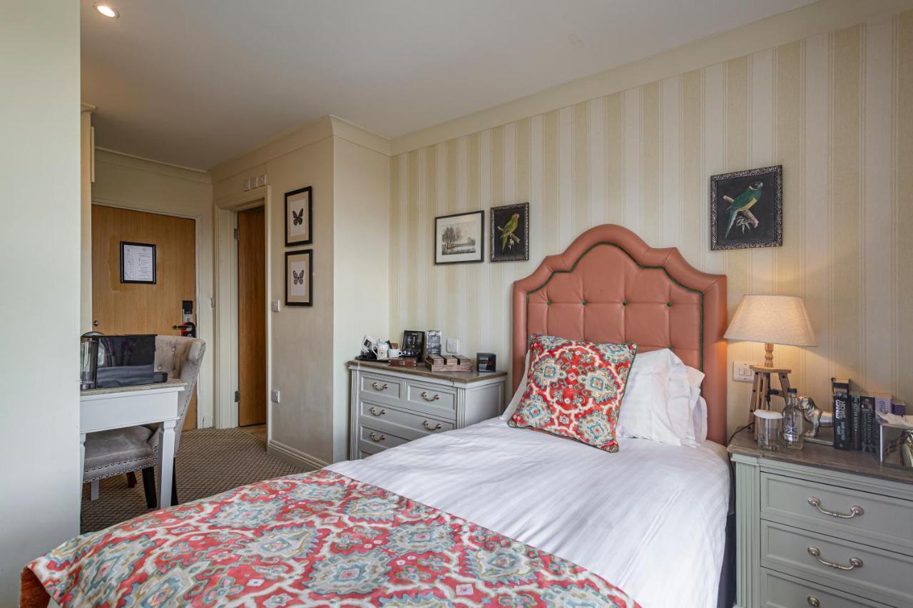 The White Horse Hotel, Romsey, Hampshire Exteriör bild